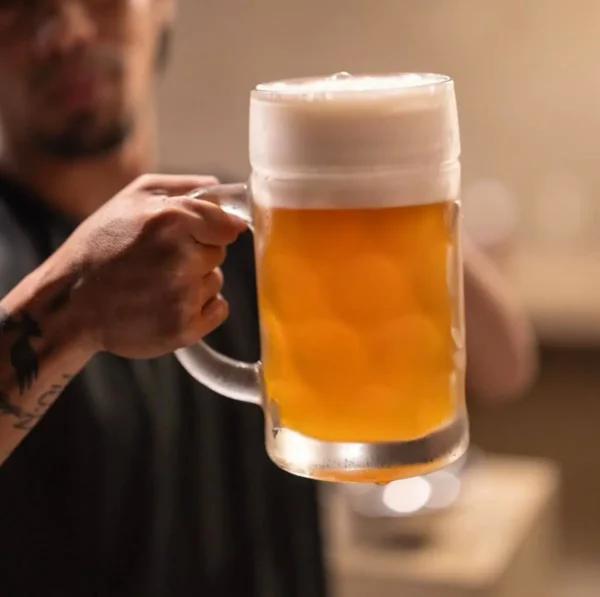 Farmhouse Ale, 5.4%, 33 IBUs